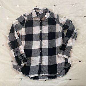 Old Navy Women’s The Classic Shirt Buffalo Plaid Flannel Size Small Black White